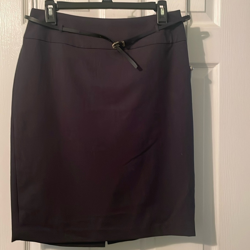 Grey skirt with belt, fully lined, size 6